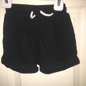 Black shorts size 2t *run smaller I feel
